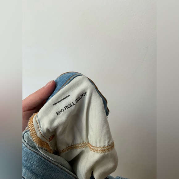 7 For All Mankind Shorts (Mid Roll Short) - Picture 5 of 5